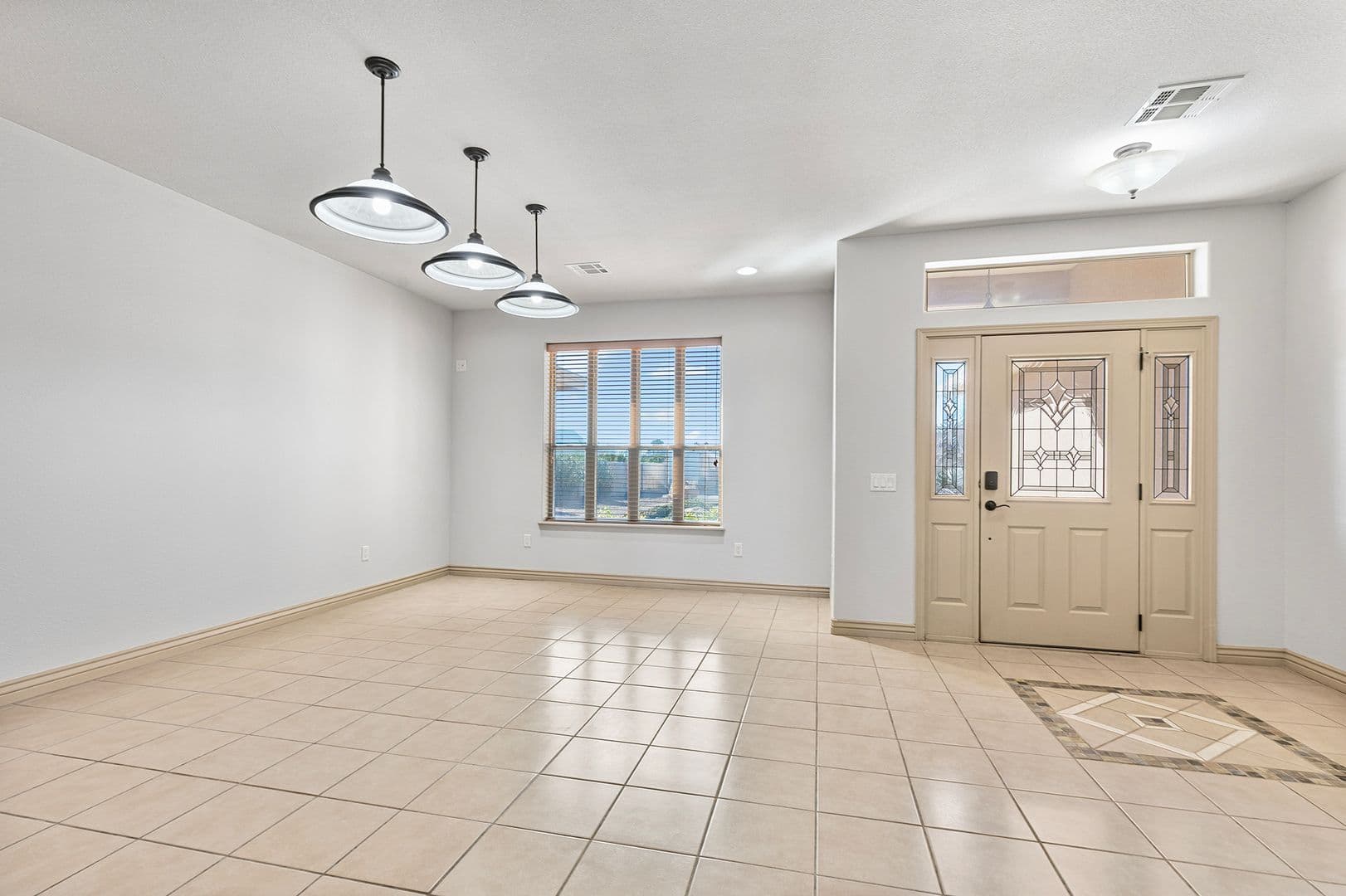 Alamogordo House: 477 Camino Real