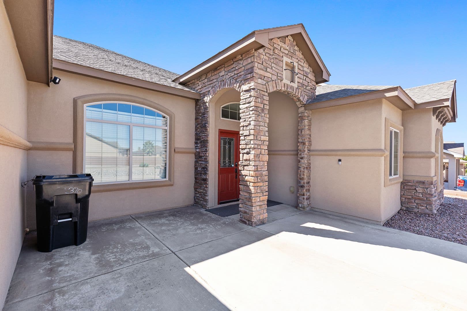 Alamogordo House: 370 Bosque