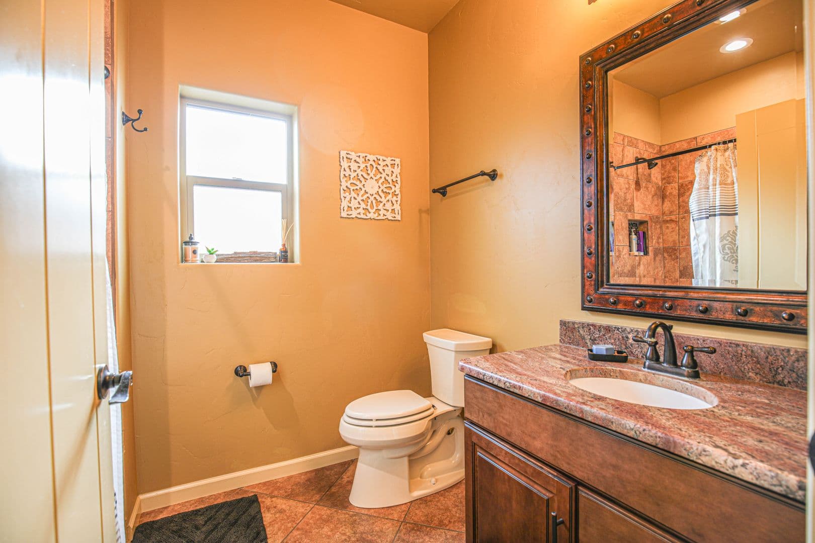 Alamogordo House: 557 Tierra Bella Dr