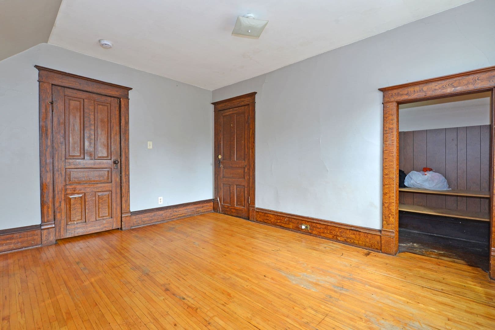 Minneapolis Apartment: 2630 Grand ST NE