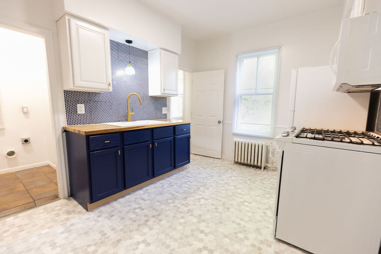 Minneapolis Apartment: 1406 15th Ave N