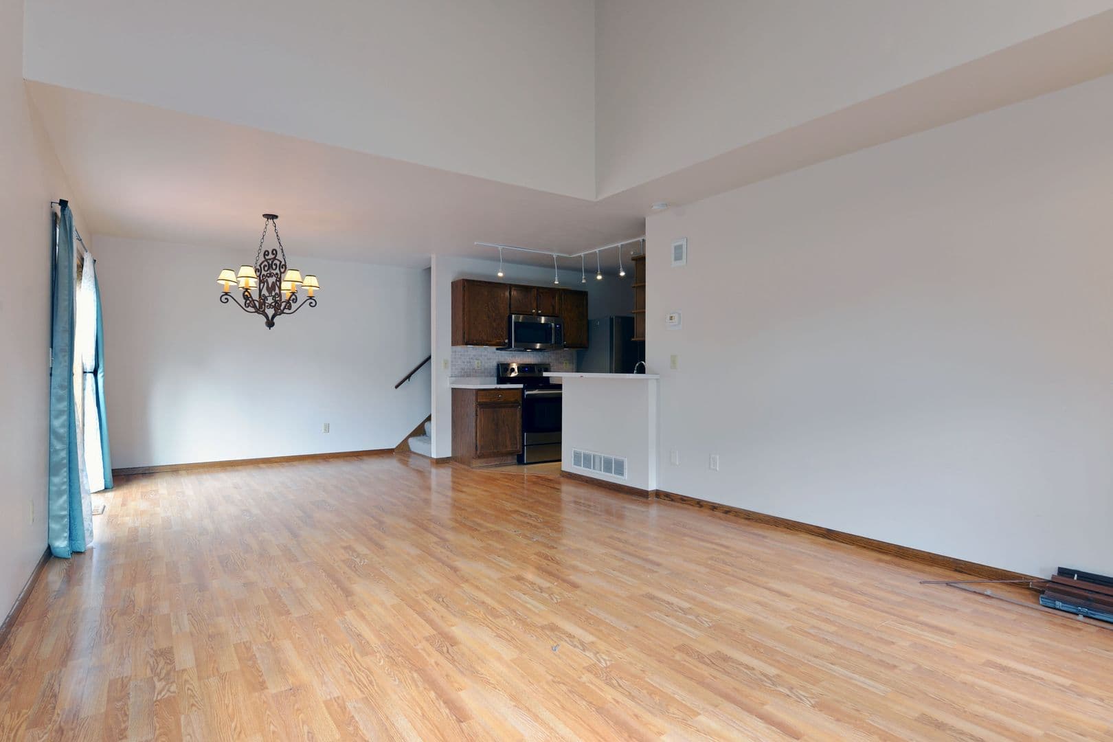 Vadnais Heights Townhome: 144 Primrose Court