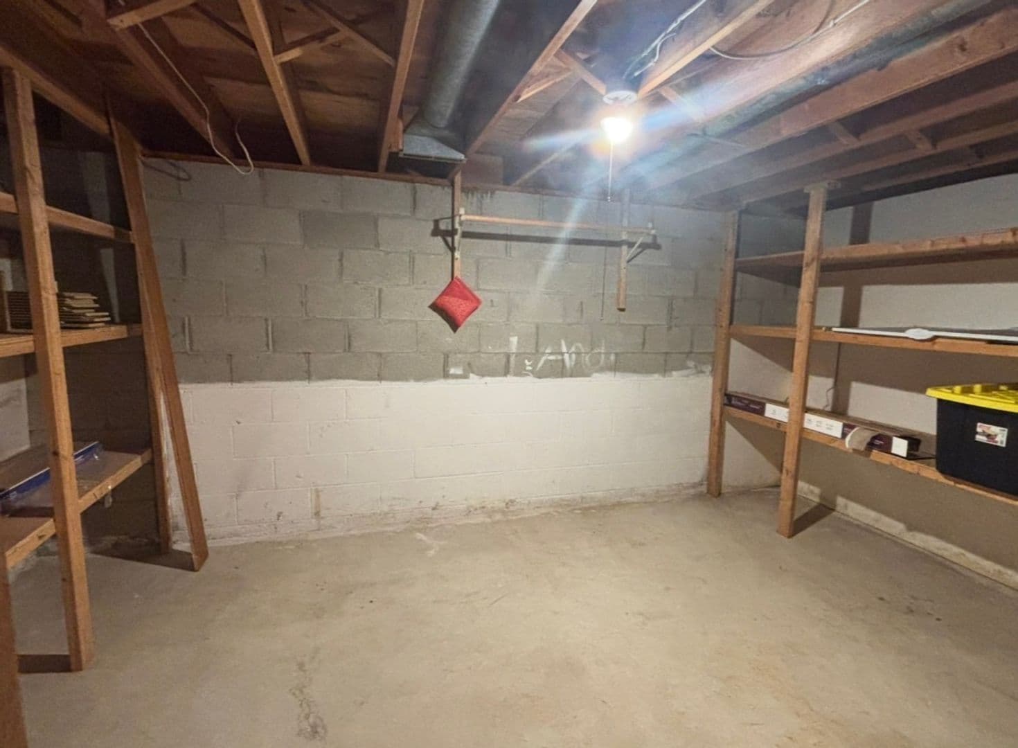Mankato House: 106 Merlin Circle