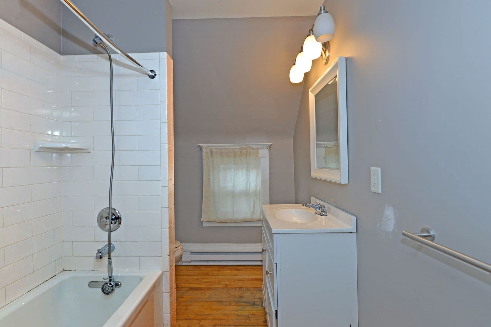 Minneapolis Apartment: 2630 Grand ST NE
