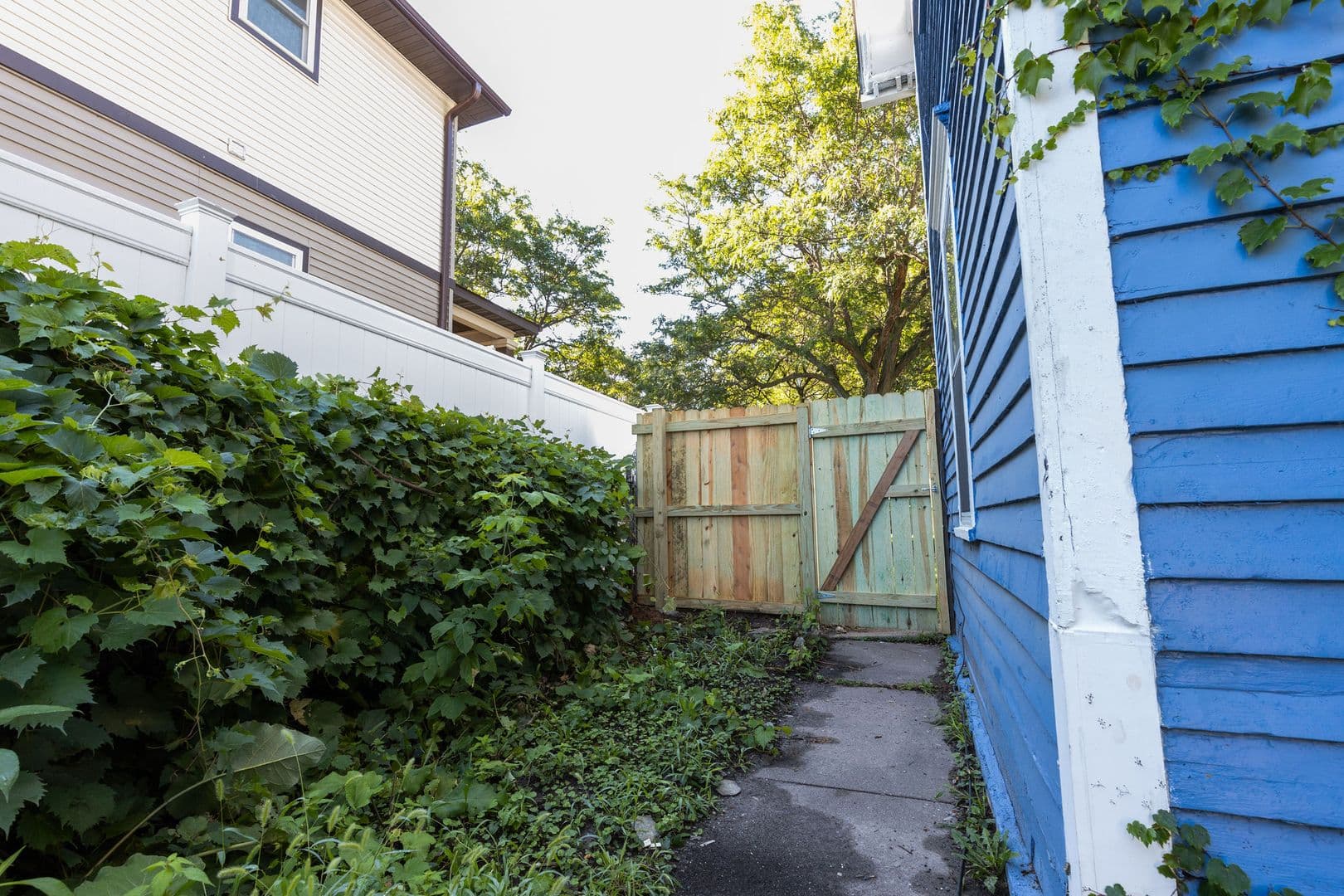 Minneapolis Apartment: 1406 15th Ave N