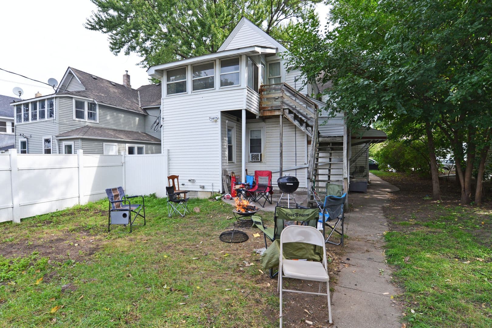 Minneapolis Apartment: 2630 Grand ST NE
