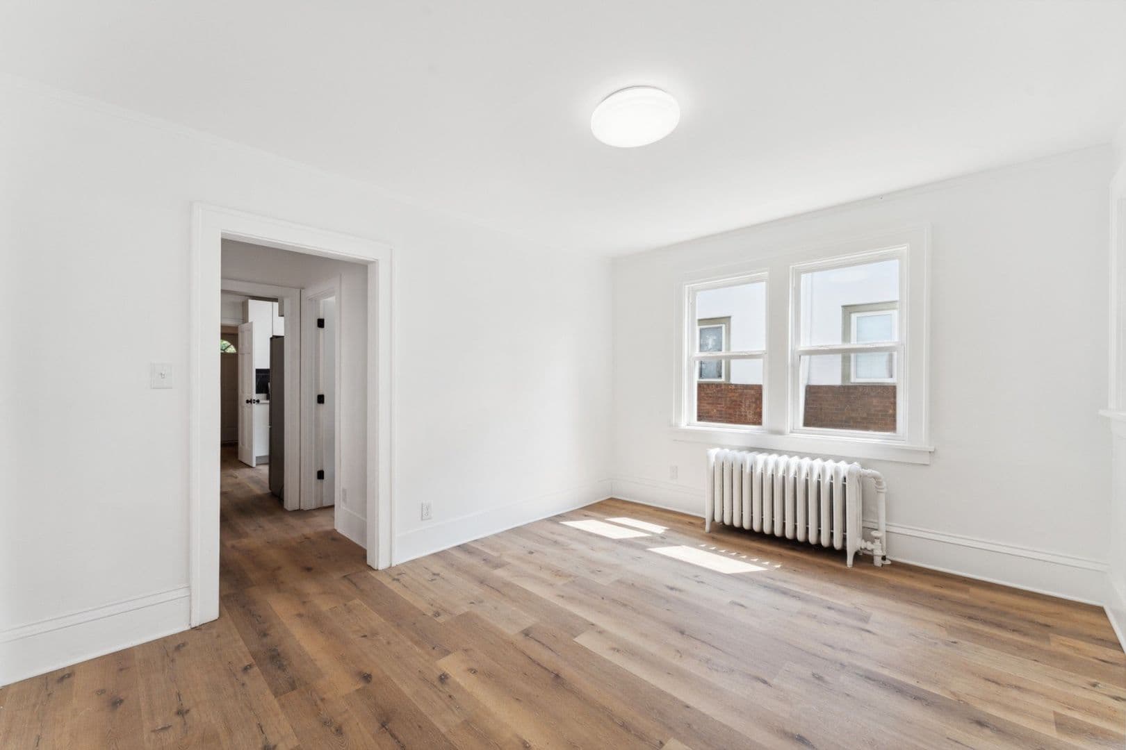 St Paul Apartment: 987 Dayton Ave