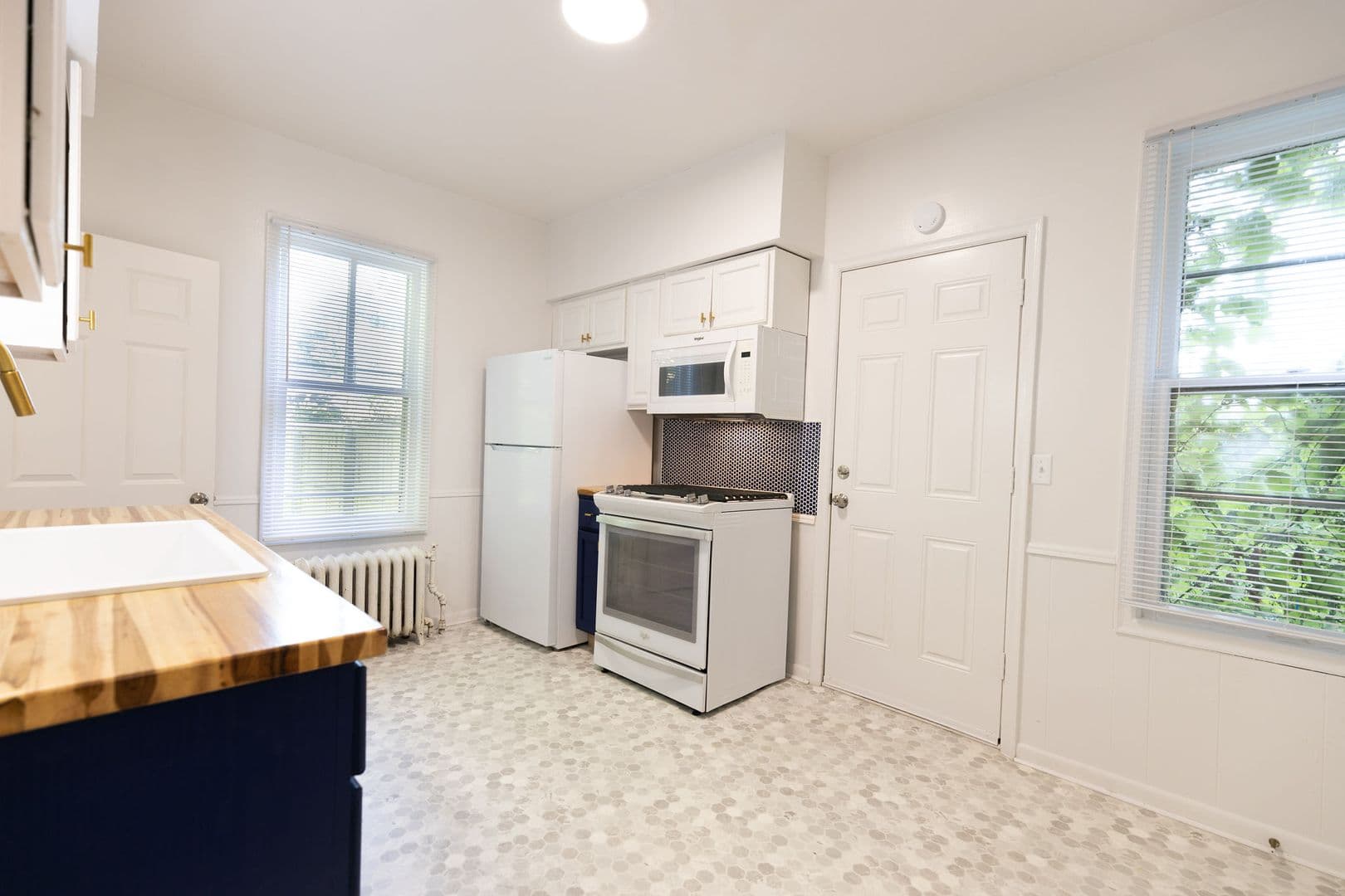 Minneapolis Apartment: 1406 15th Ave N
