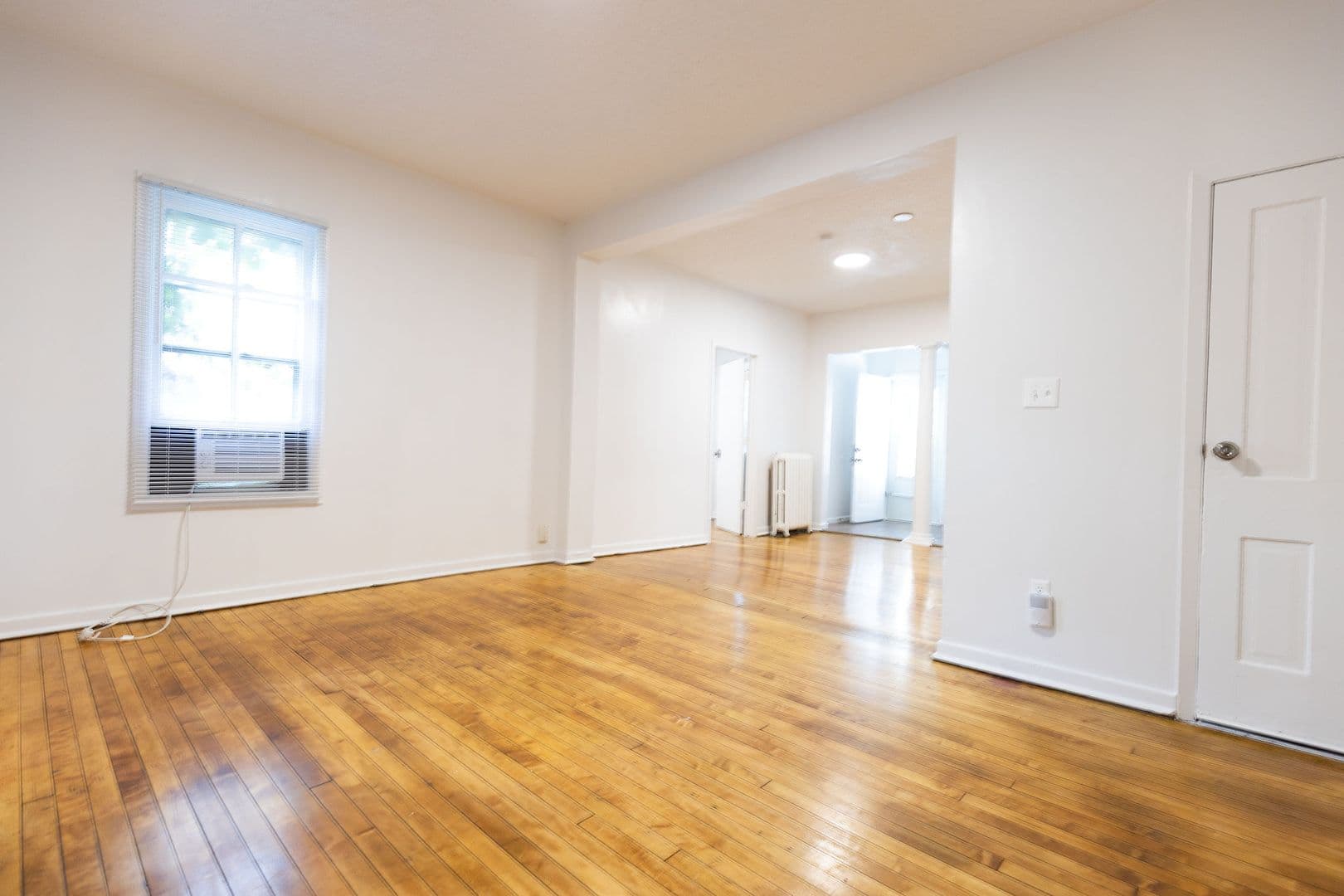 Minneapolis Apartment: 1406 15th Ave N