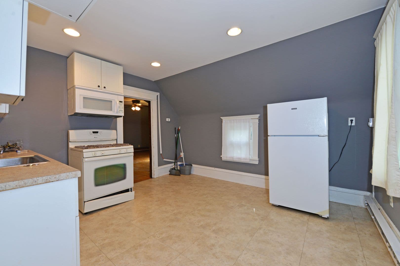Minneapolis Apartment: 2630 Grand ST NE