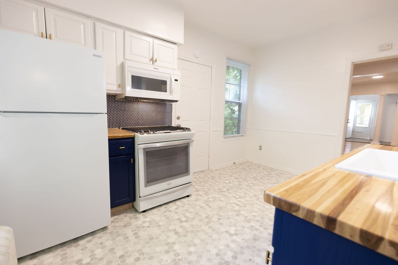 Minneapolis Apartment: 1406 15th Ave N