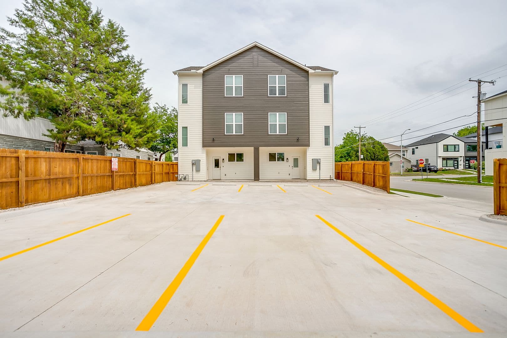 Fort Worth Apartment: 3144 Forest Park Blvd