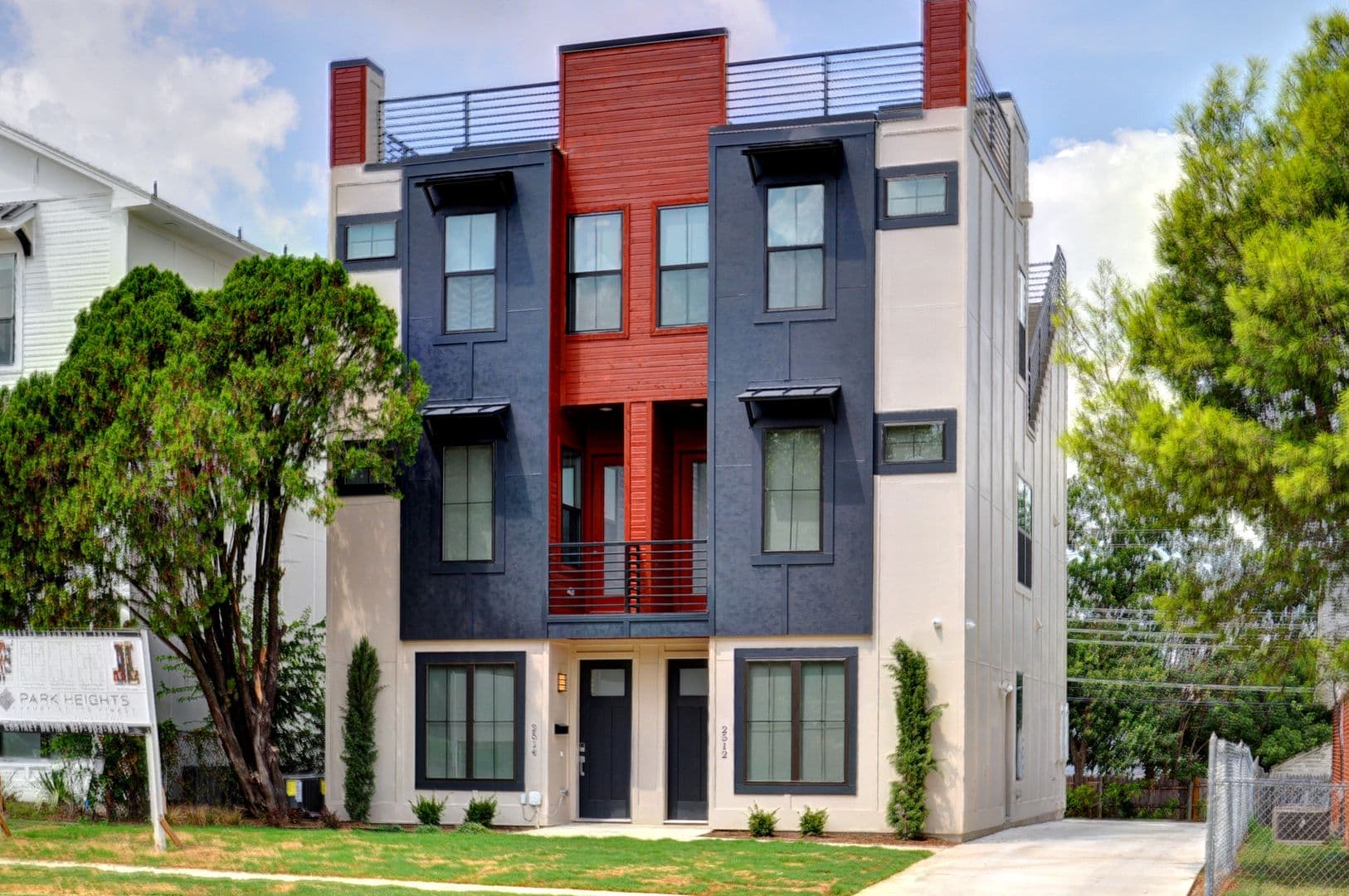 Fort Worth Apartment: 2820 Forest Park Blvd