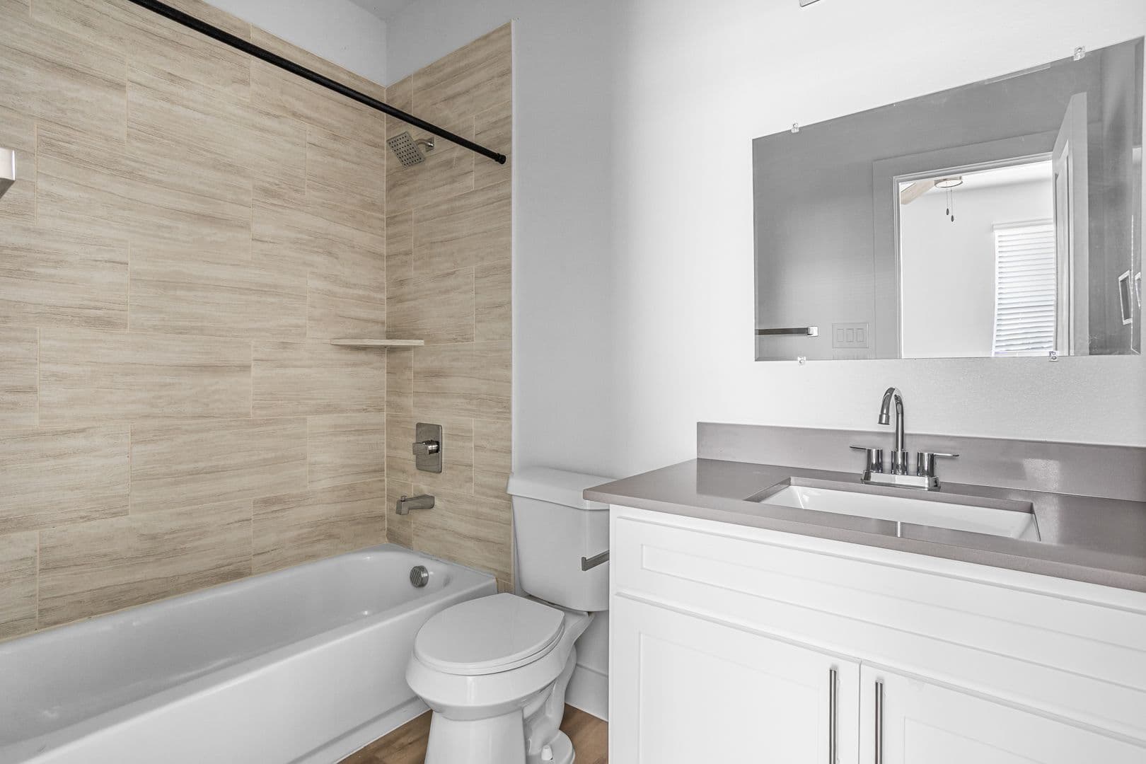 Fort Worth Apartment: 2505 Benbrook Blvd