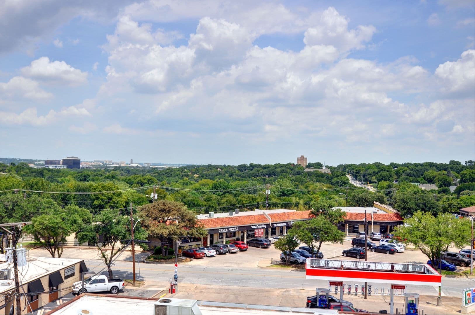 Fort Worth Apartment: 2820 Forest Park Blvd