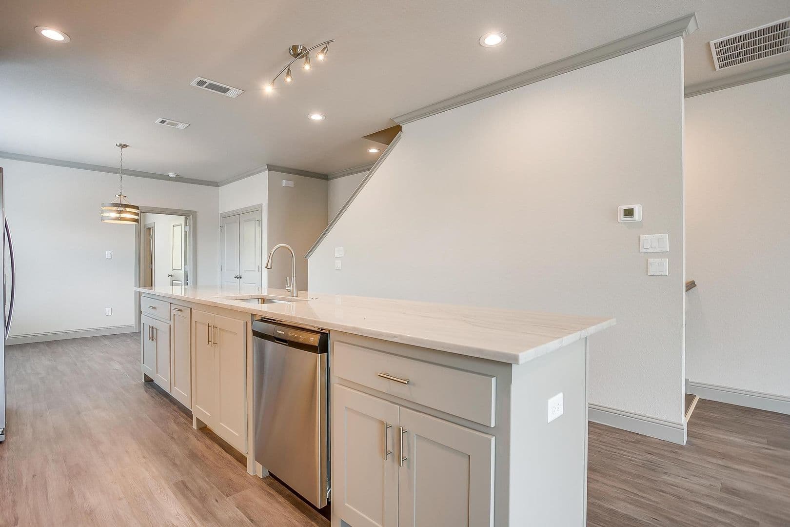 Fort Worth Apartment: 2832 Wayside Ave