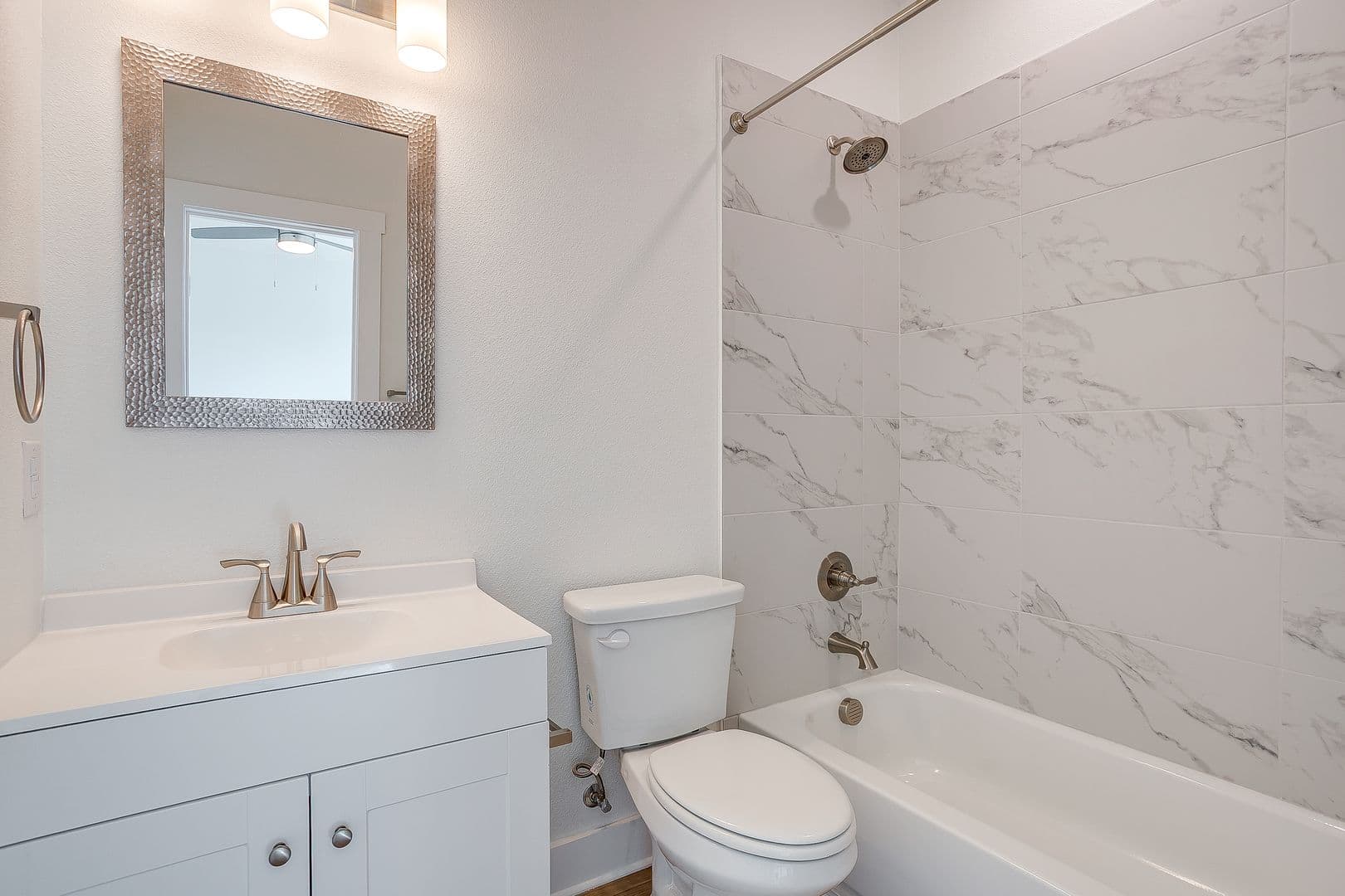 Fort Worth Apartment: 2333 Benbrook Blvd