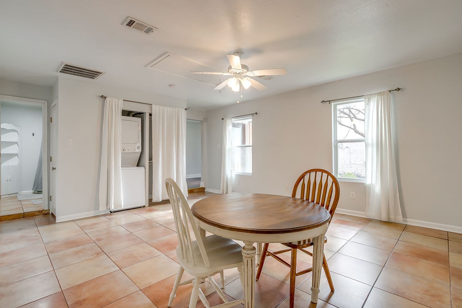 Fort Worth Apartment: 3256 Greene Ave