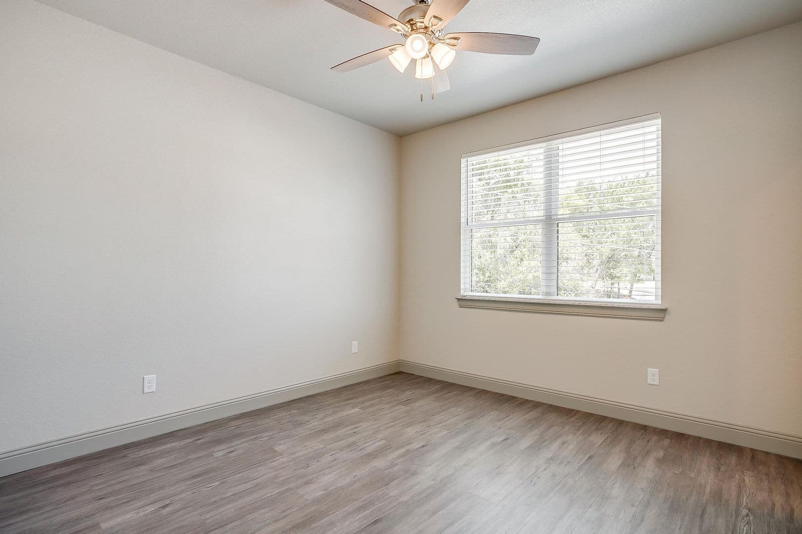 Fort Worth Apartment: 2832 Wayside Ave