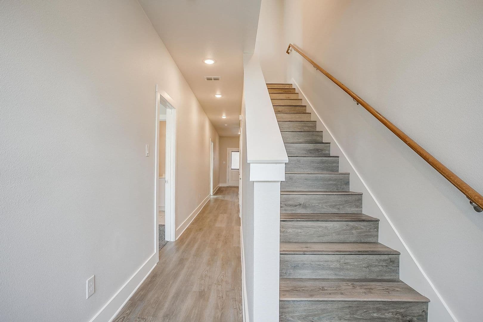 Fort Worth Apartment: 2321 Benbrook Blvd