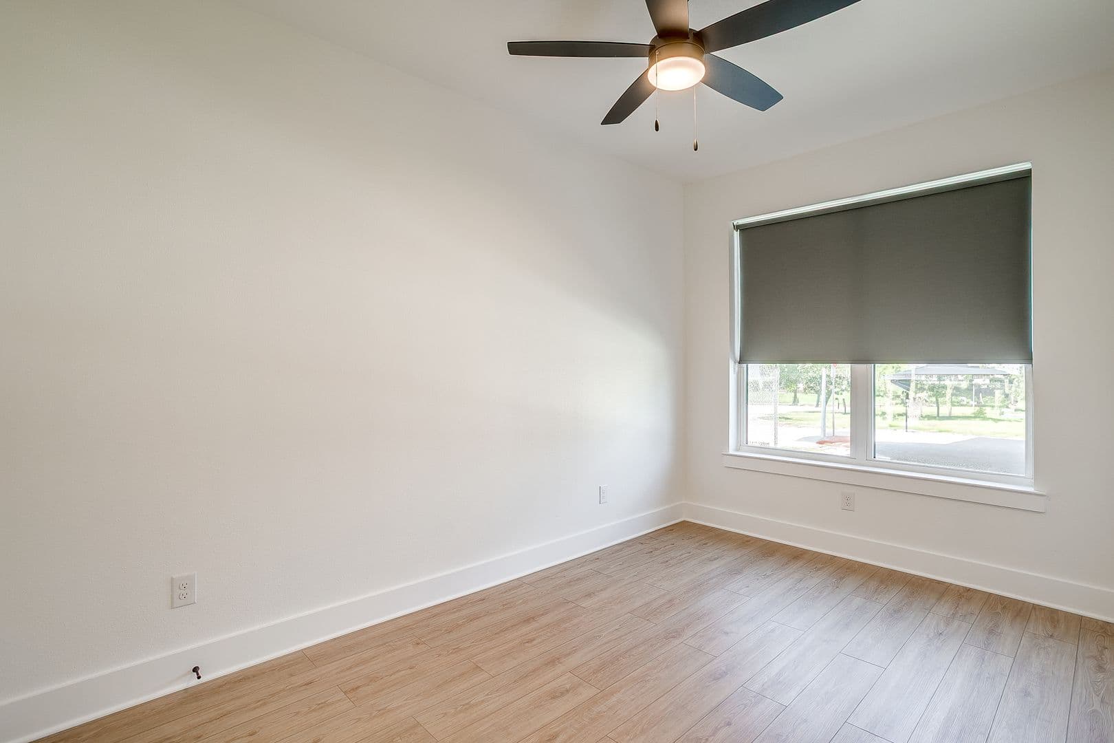 Fort Worth Apartment: 2347 Benbrook Blvd