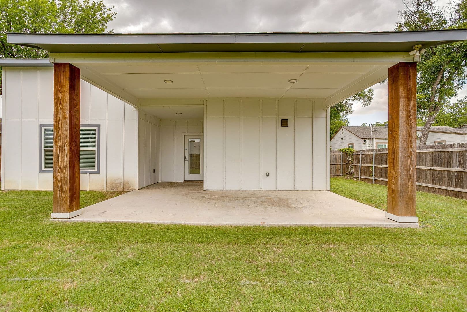 Fort Worth Apartment: 3817 Winfield Ave