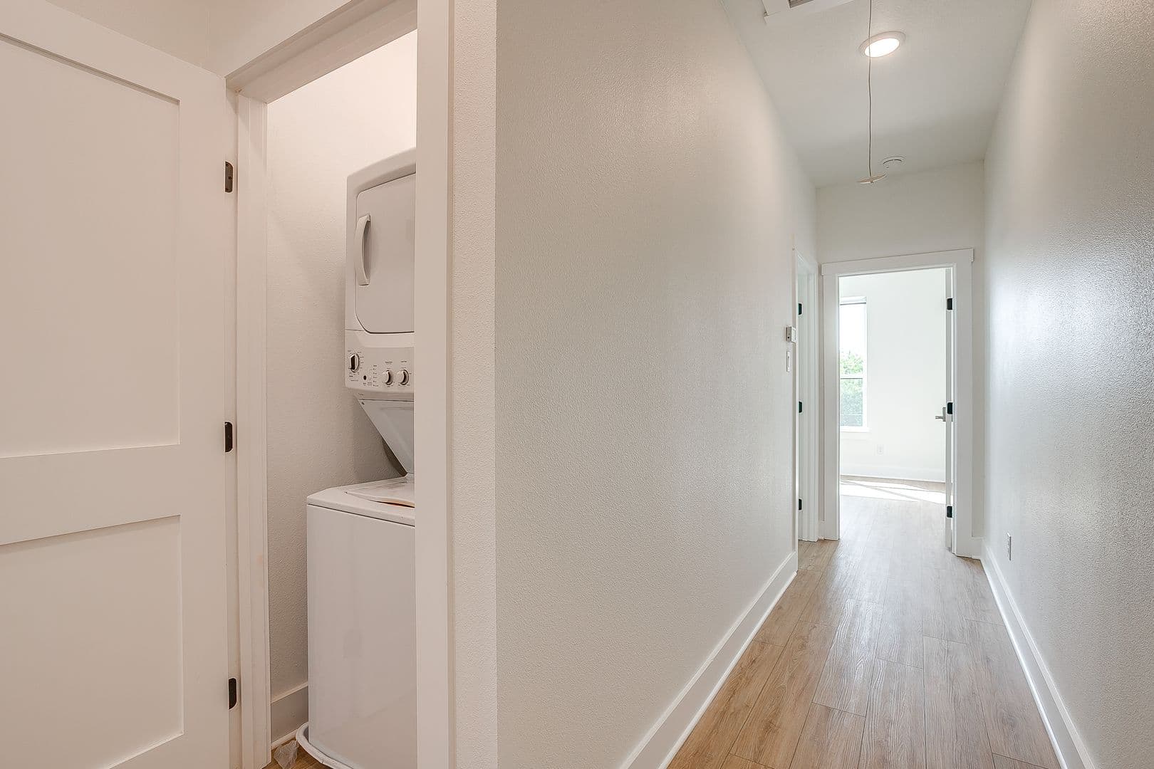 Fort Worth Apartment: 2335 Benbrook Blvd