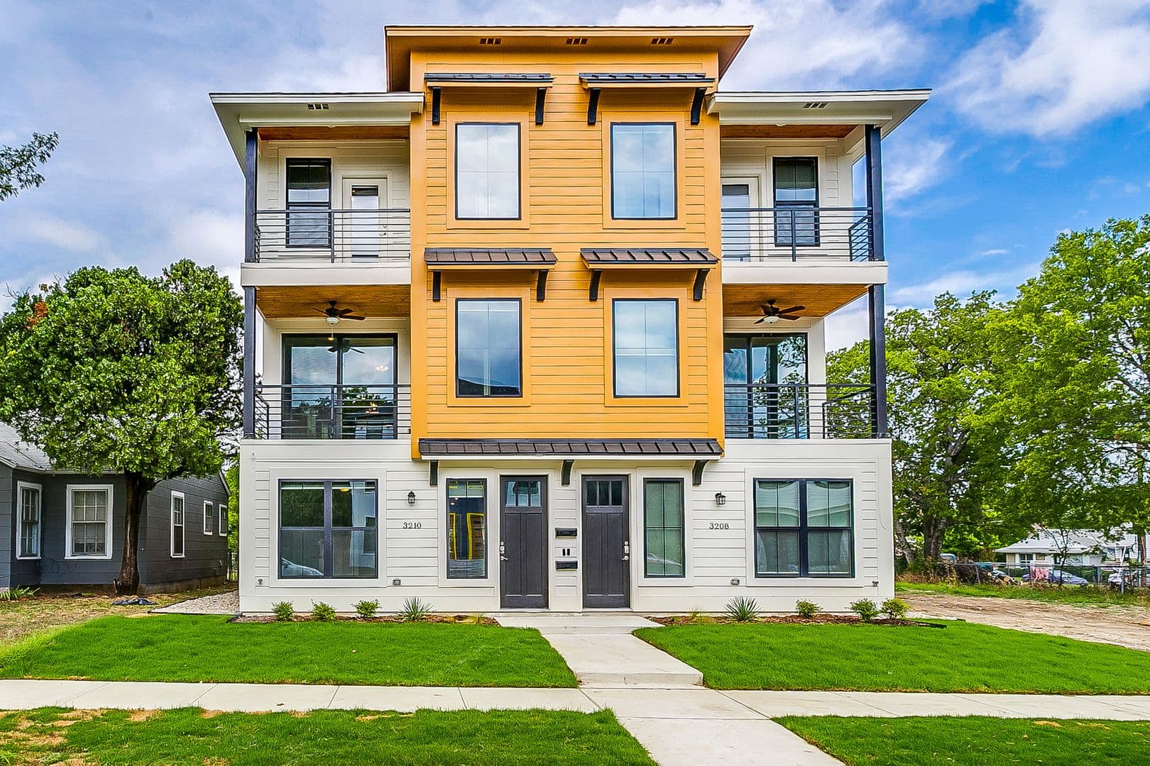 Fort Worth Apartment: 3210 Forest Park Blvd