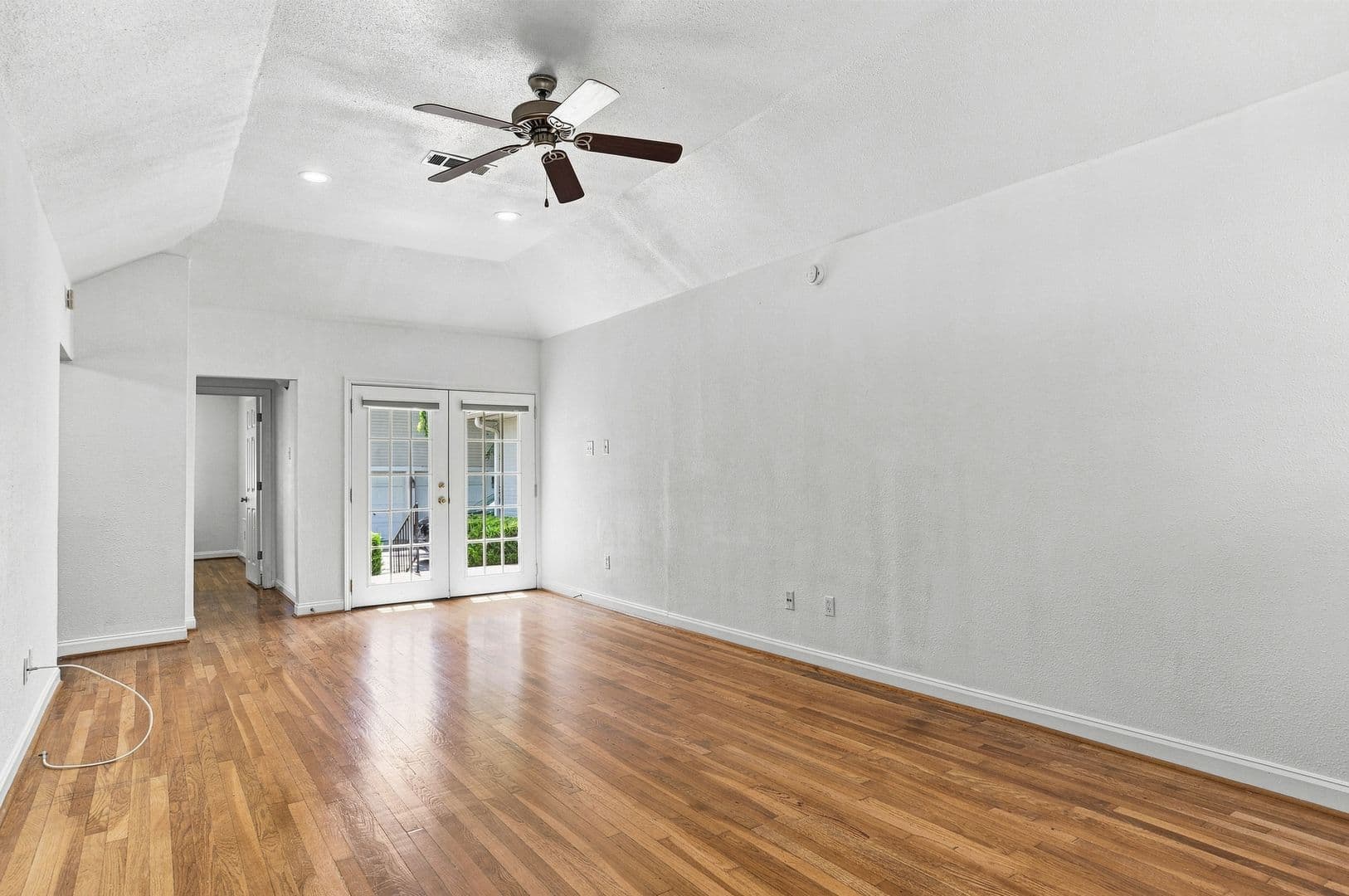 Fort Worth House: 4001 El Campo Avenue
