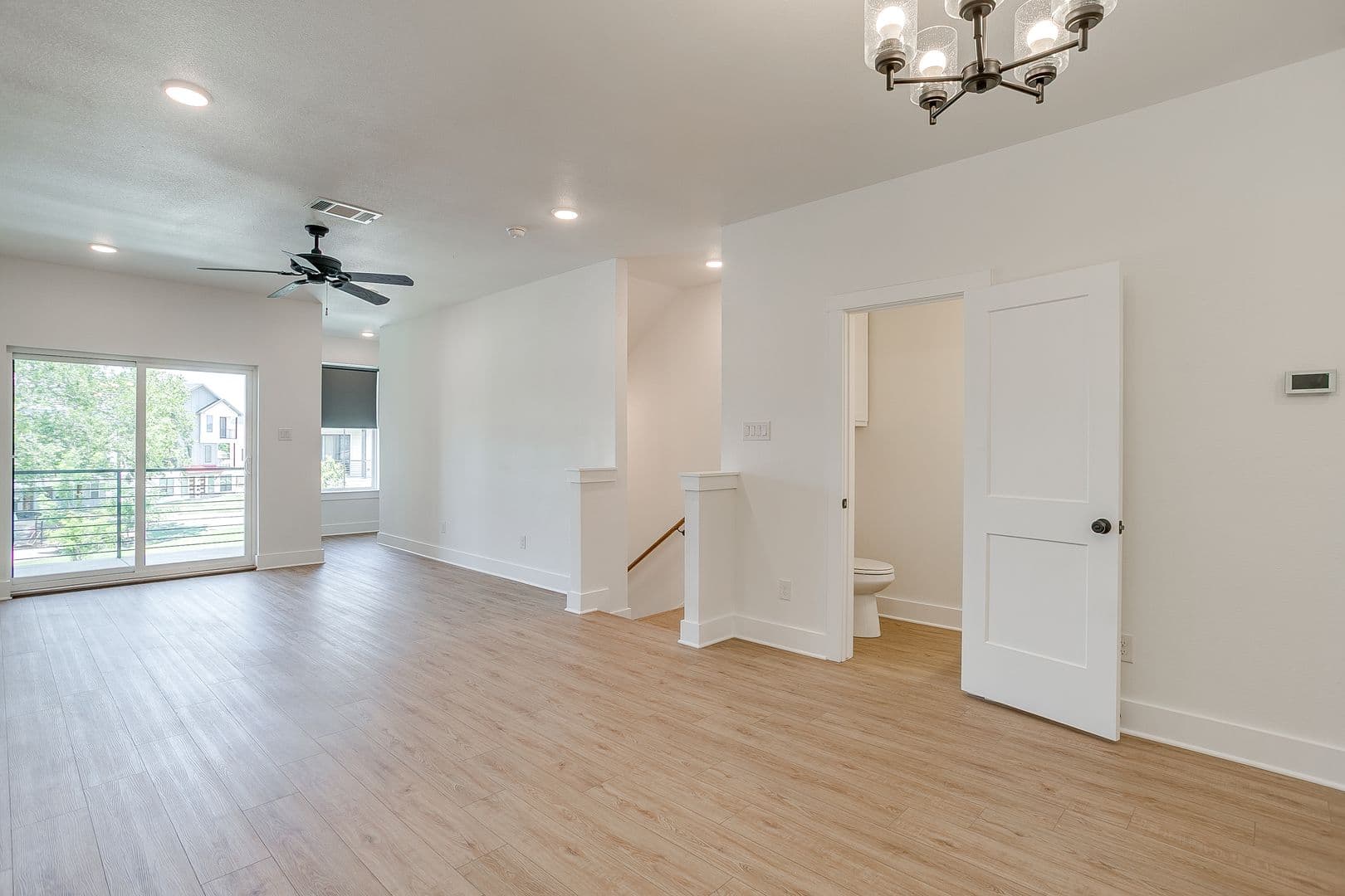 Fort Worth Apartment: 2347 Benbrook Blvd