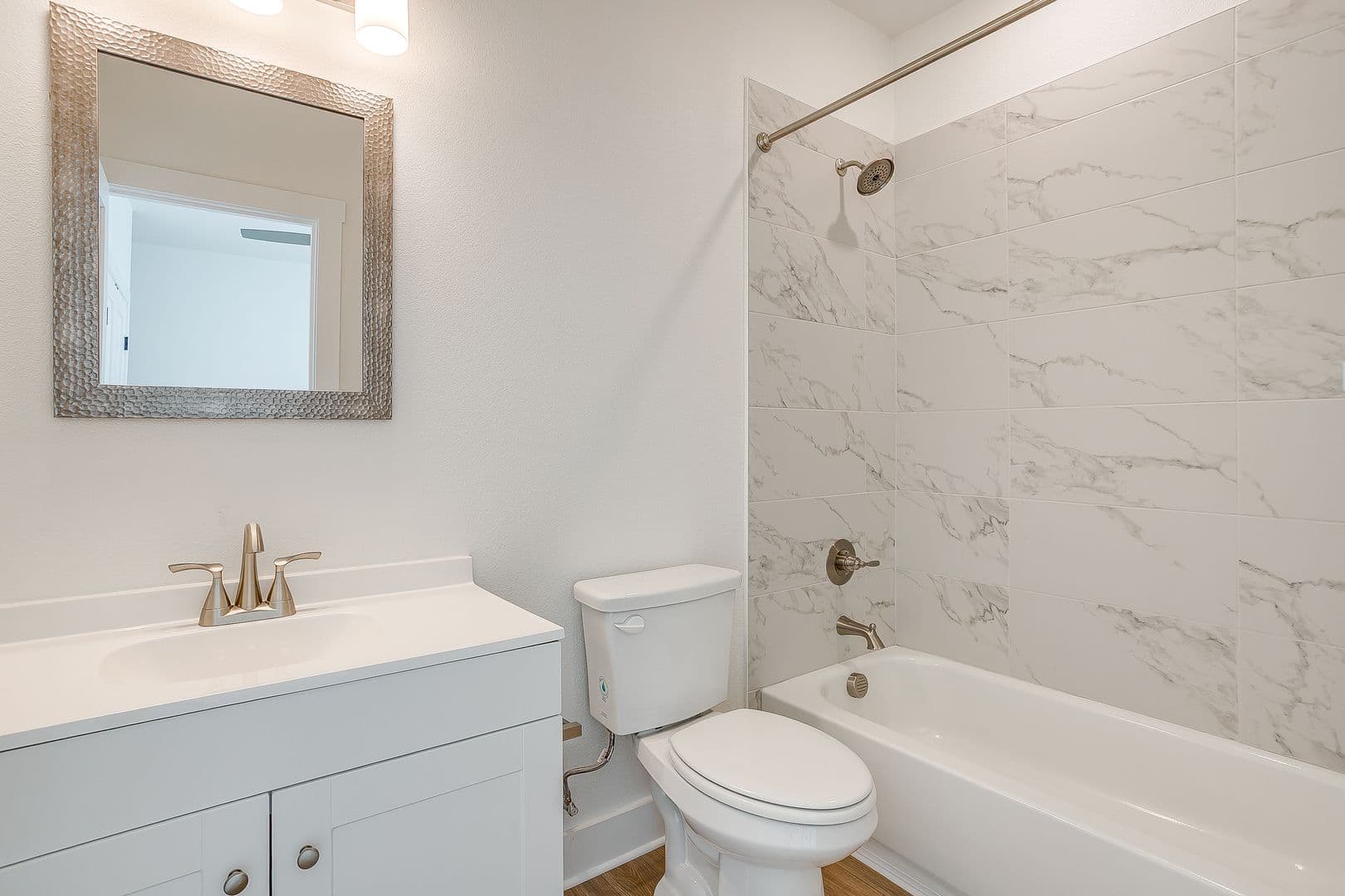 Fort Worth Apartment: 2335 Benbrook Blvd