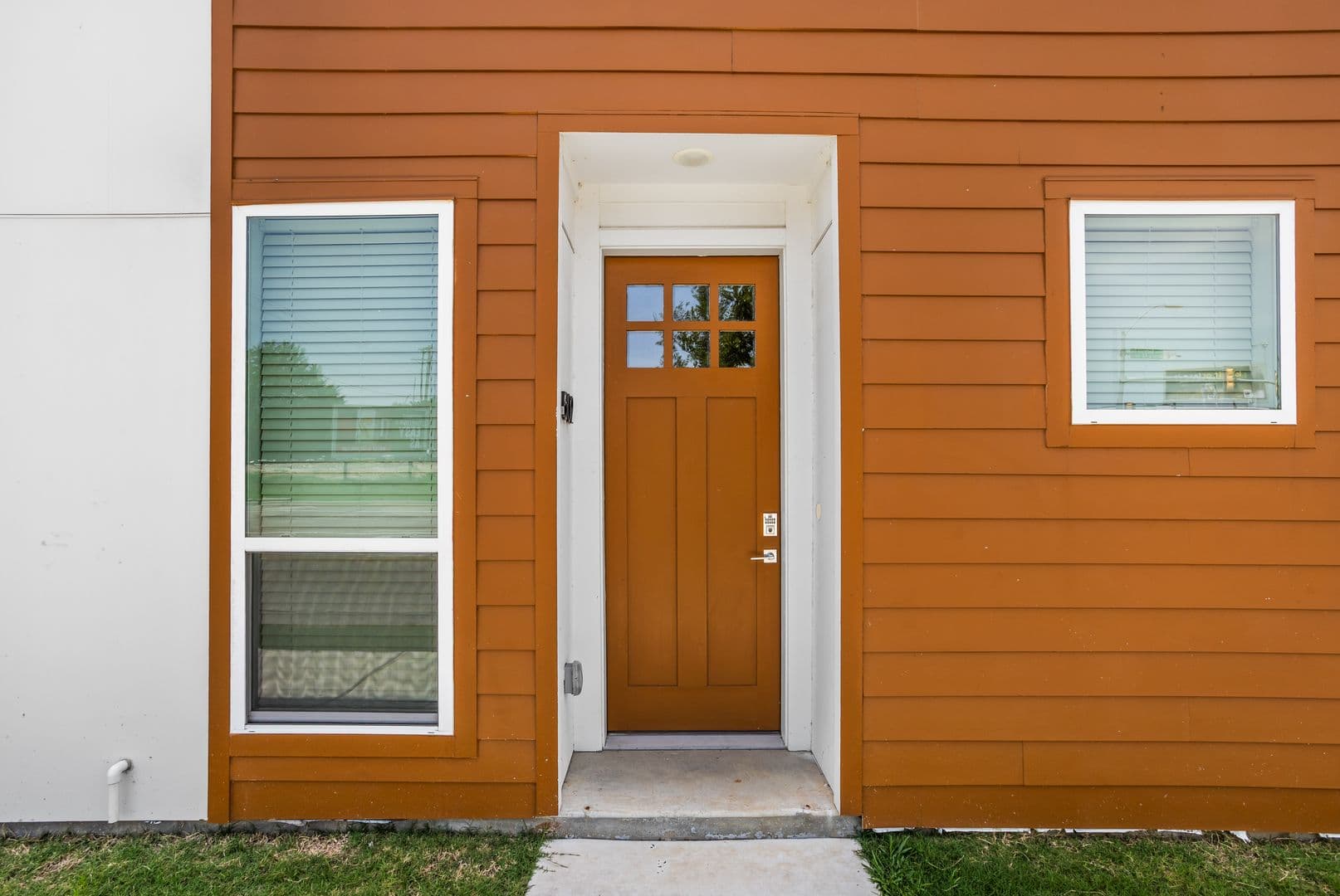 Fort Worth Apartment: 2505 Benbrook Blvd