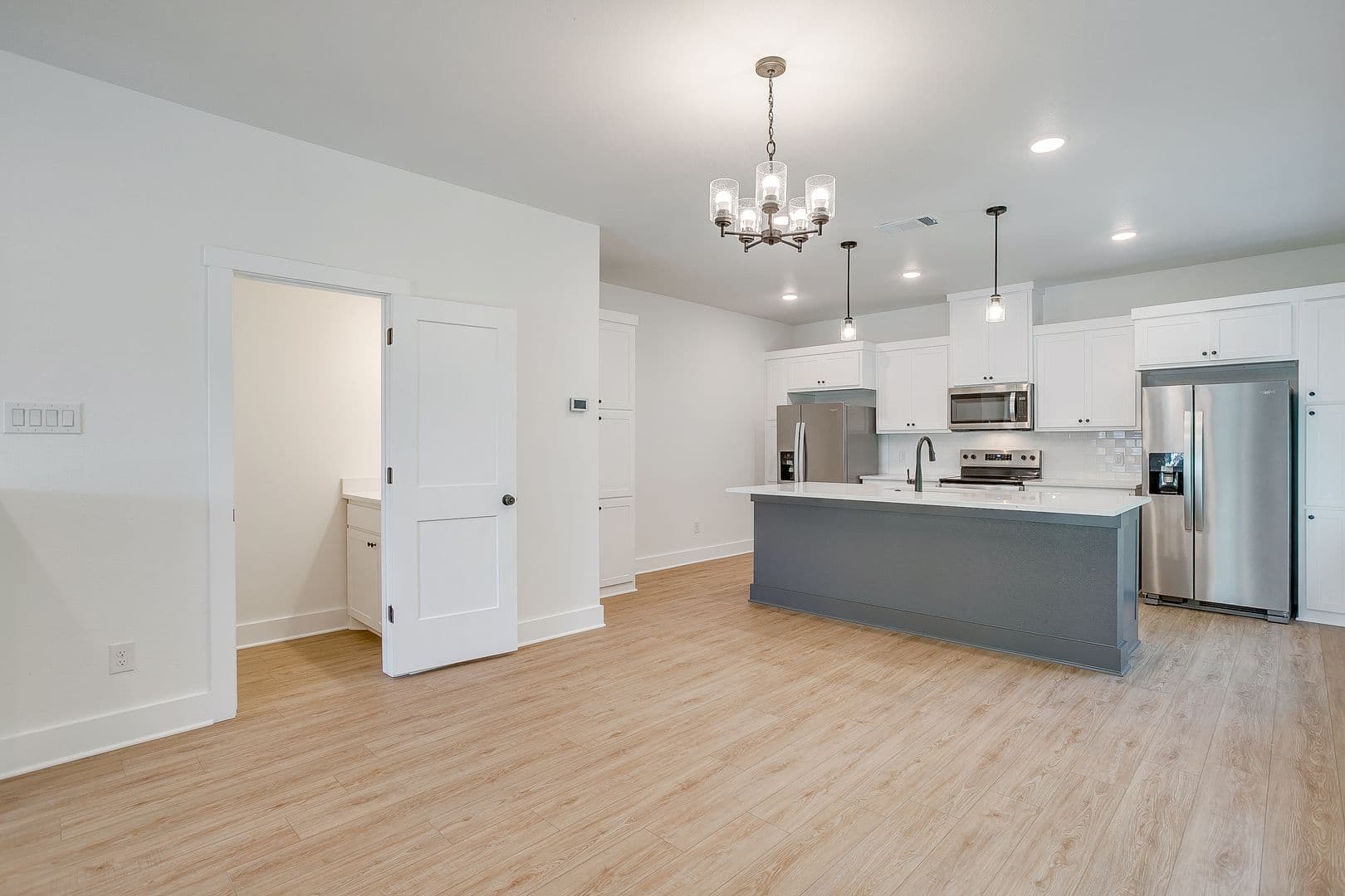 Fort Worth Apartment: 2345 Benbrook Blvd