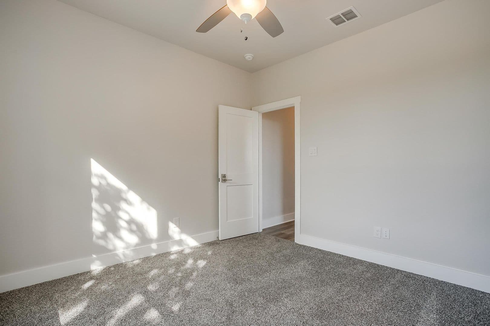 Fort Worth Apartment: 2321 Benbrook Blvd