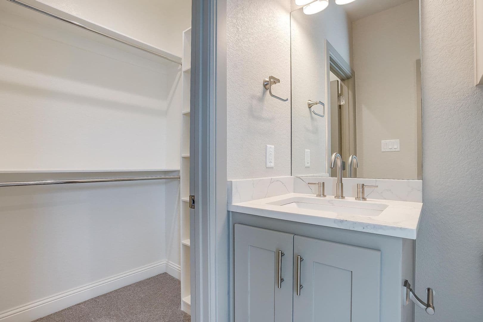 Fort Worth Apartment: 2832 Wayside Ave