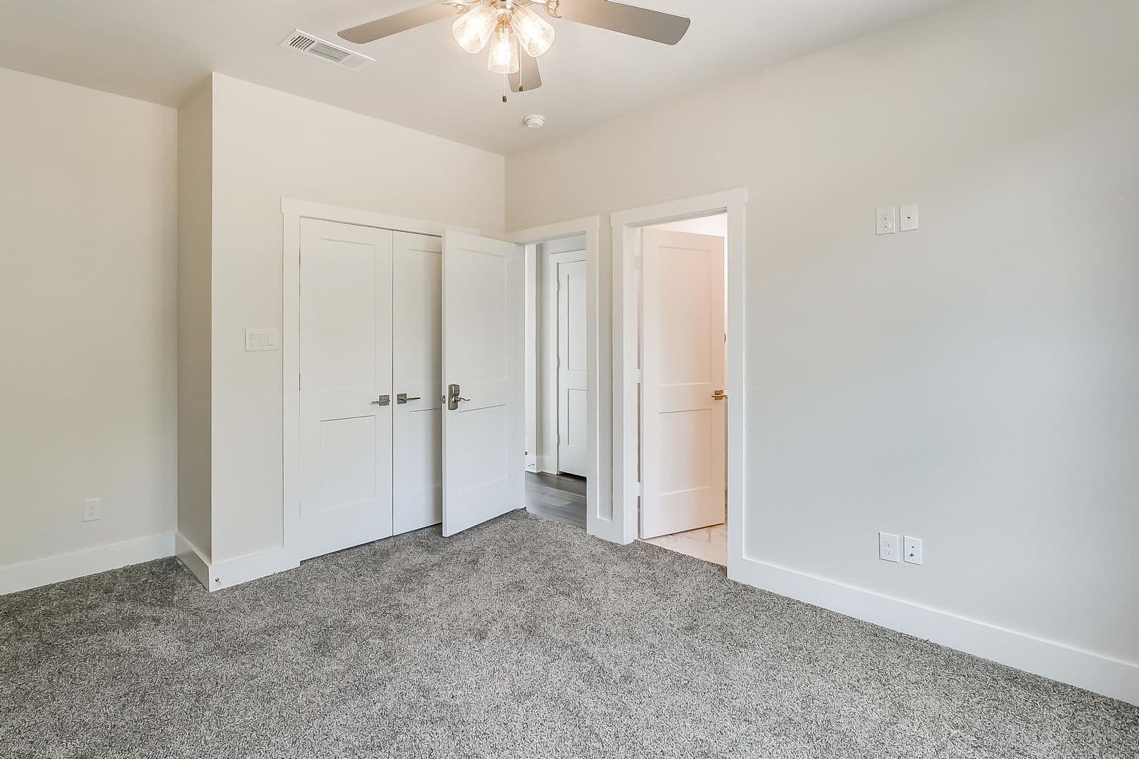 Fort Worth Apartment: 3133 McCart