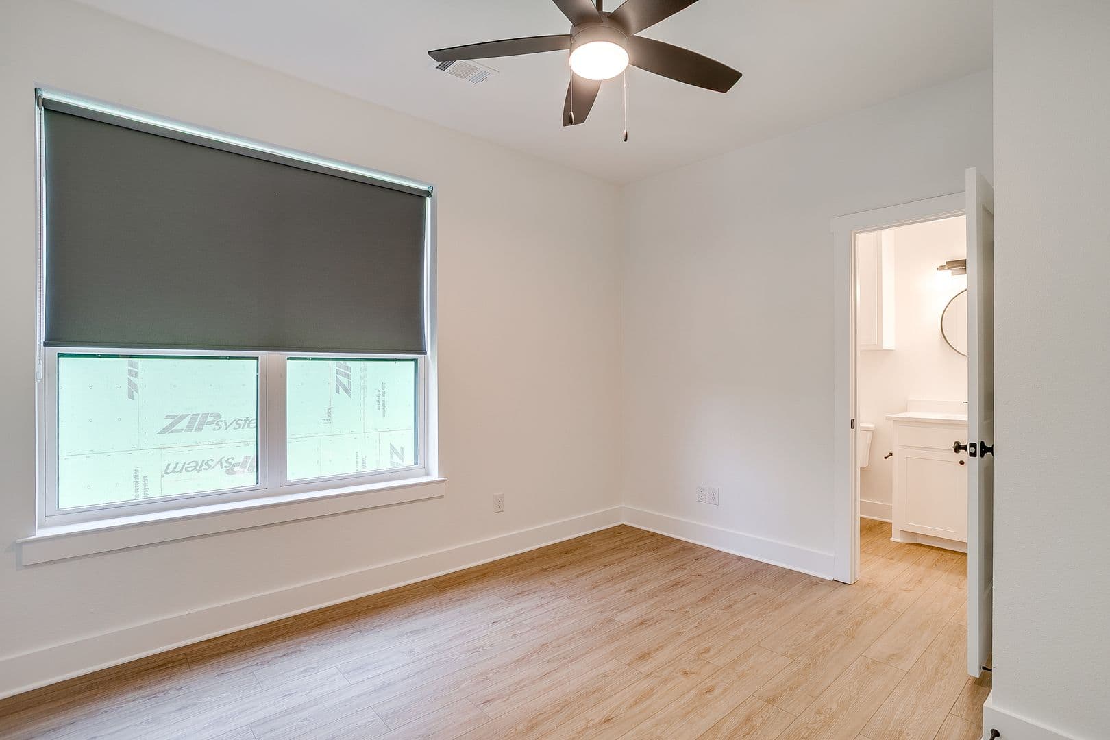 Fort Worth Apartment: 2347 Benbrook Blvd
