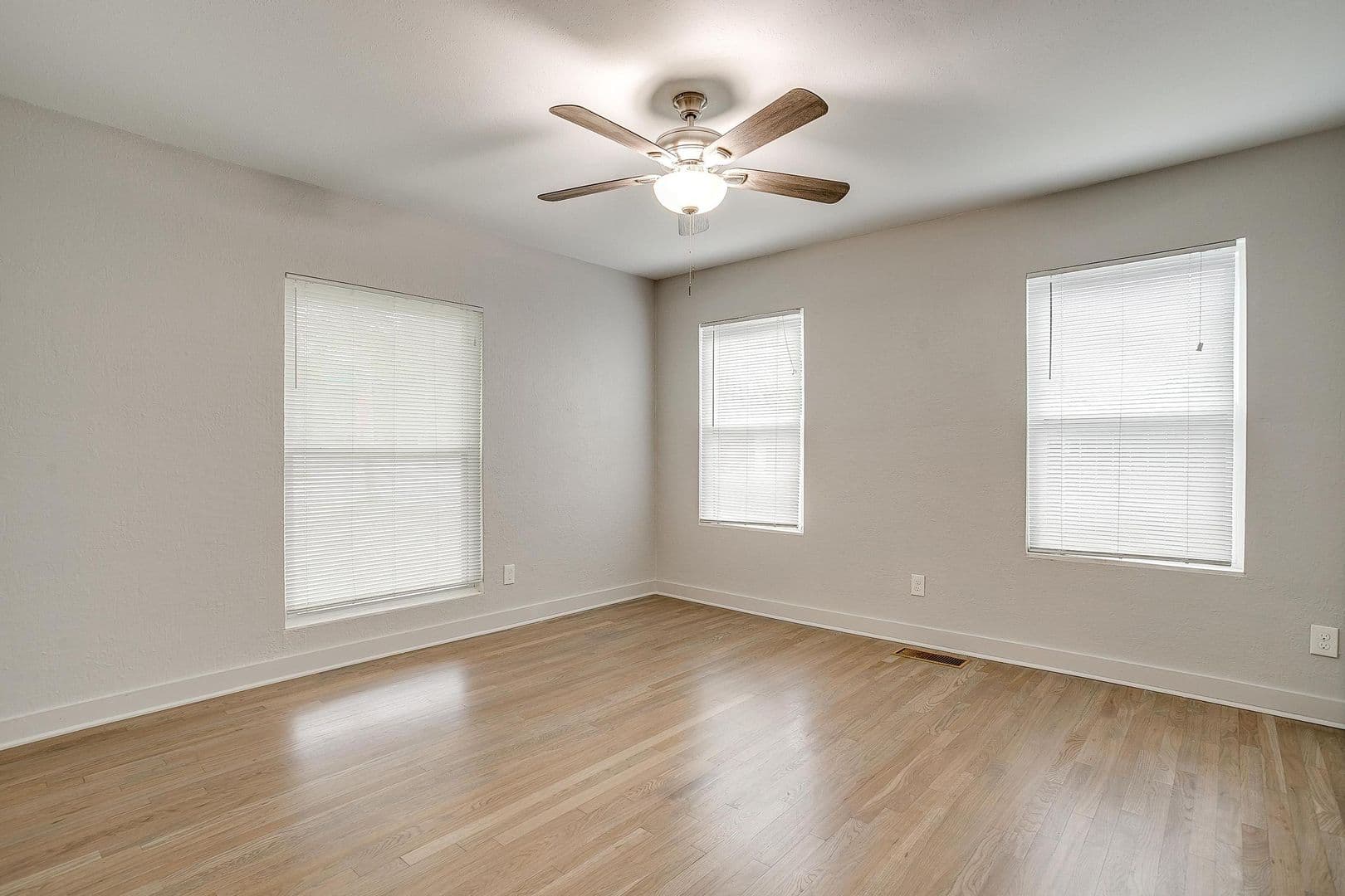 Fort Worth Apartment: 3624 Winston Rd