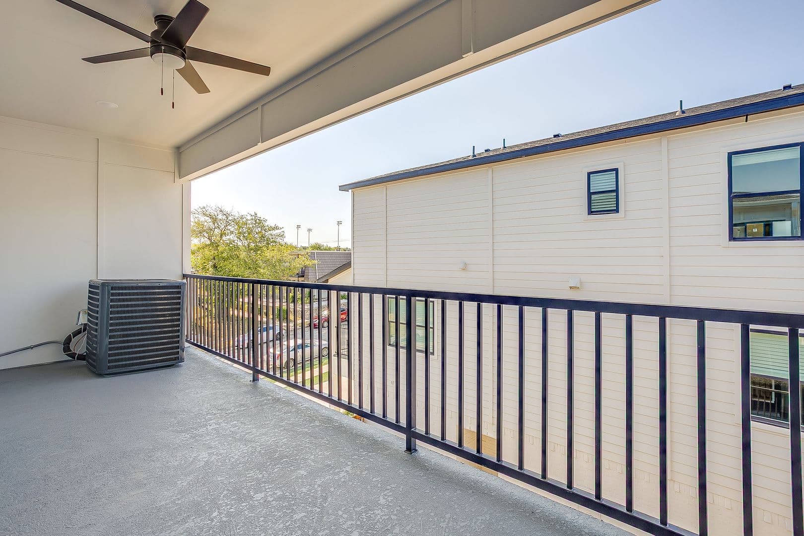Fort Worth Apartment: 2822 Wayside Ave