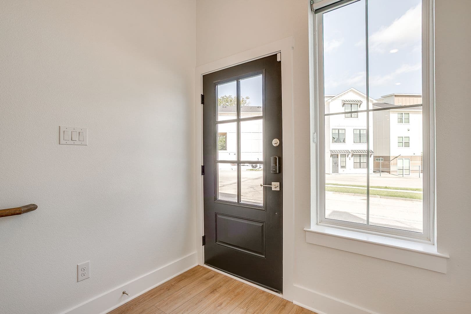Fort Worth Apartment: 2335 Benbrook Blvd