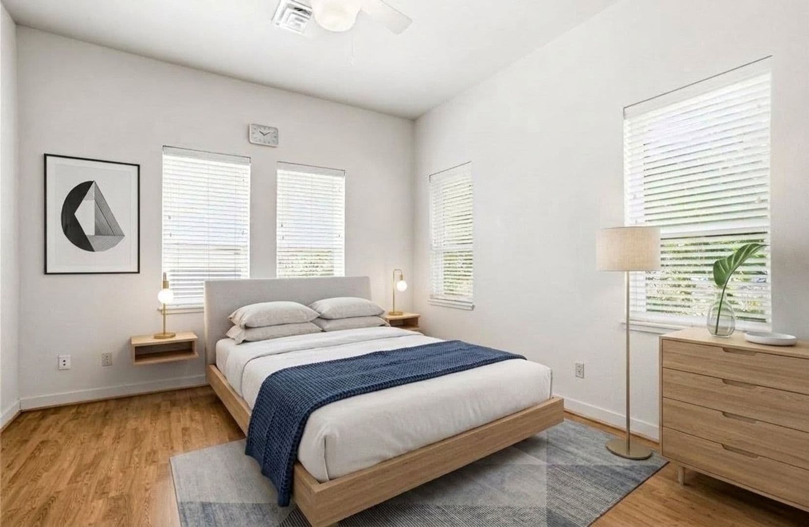 Fort Worth Apartment: 1617 West Oleander Street