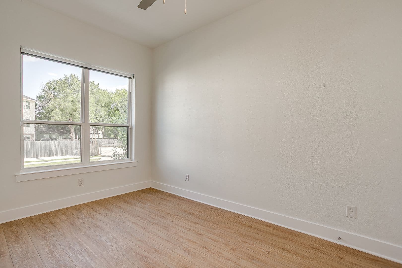 Fort Worth Apartment: 2335 Benbrook Blvd