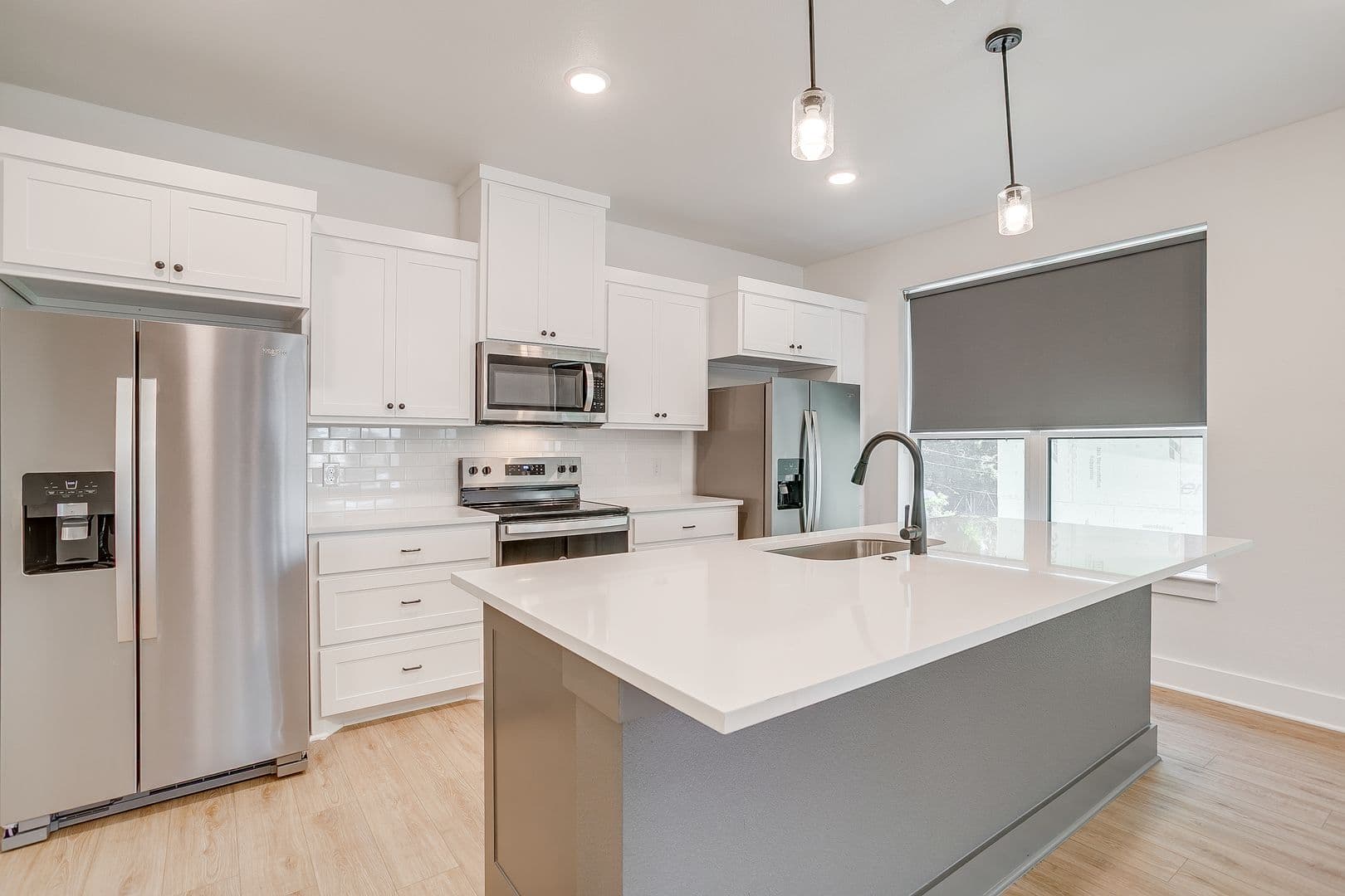 Fort Worth Apartment: 2347 Benbrook Blvd
