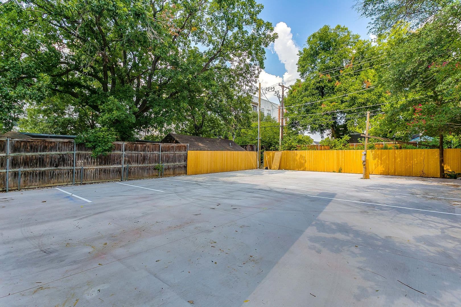 Fort Worth Apartment: 3131 McCart