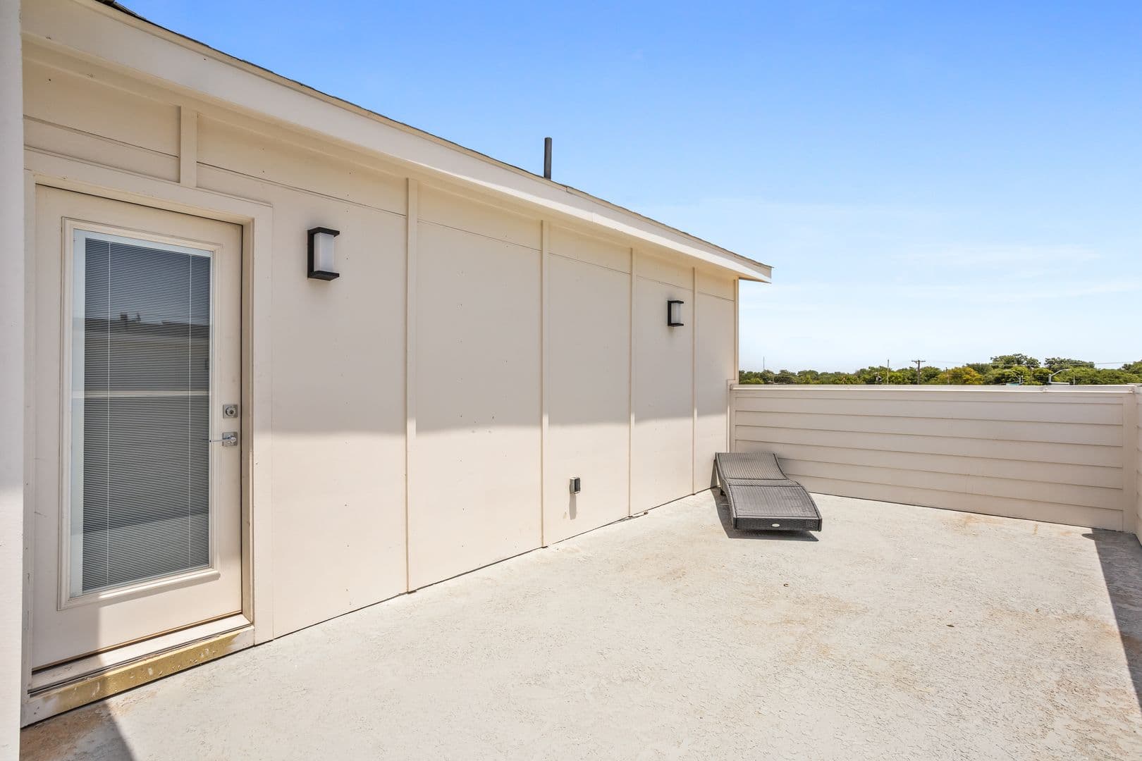Fort Worth Apartment: 2505 Benbrook Blvd