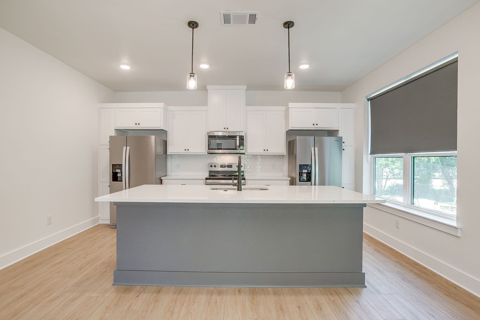 Fort Worth Apartment: 2345 Benbrook Blvd