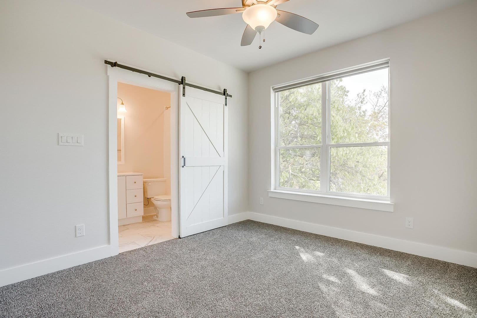 Fort Worth Apartment: 2321 Benbrook Blvd