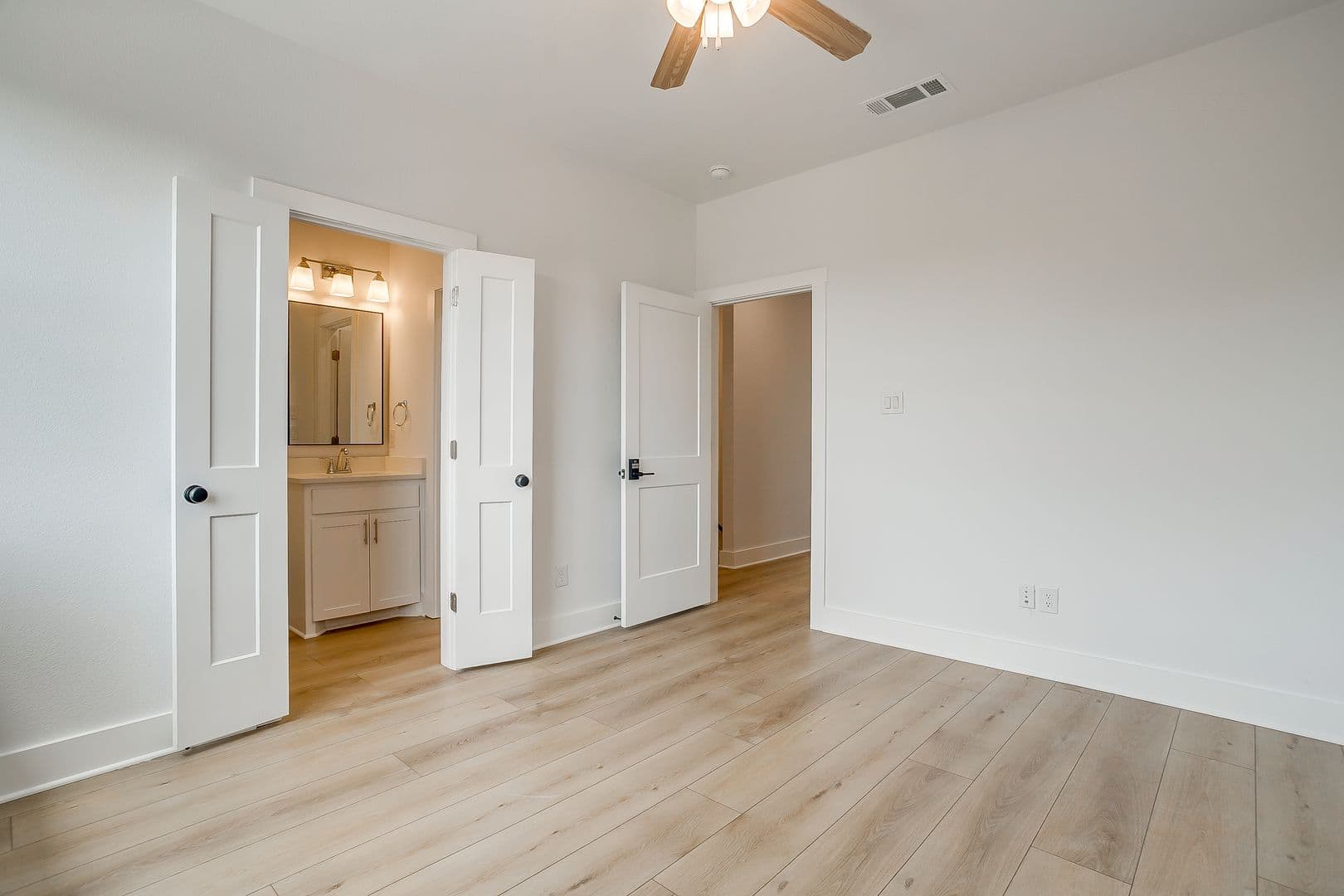 Fort Worth Apartment: 2811 Forest Park Blvd