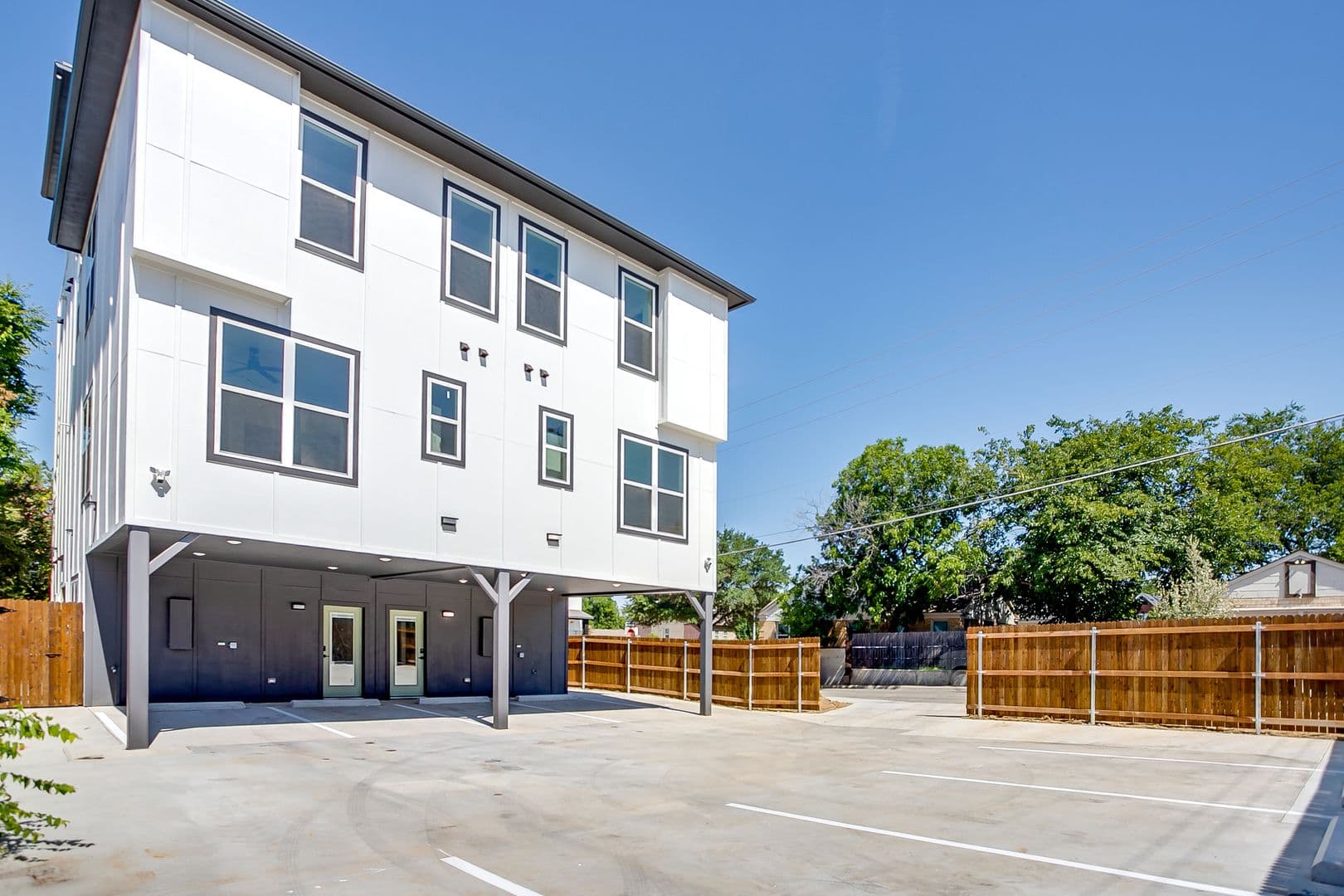 Fort Worth Apartment: 2803 Forest Park