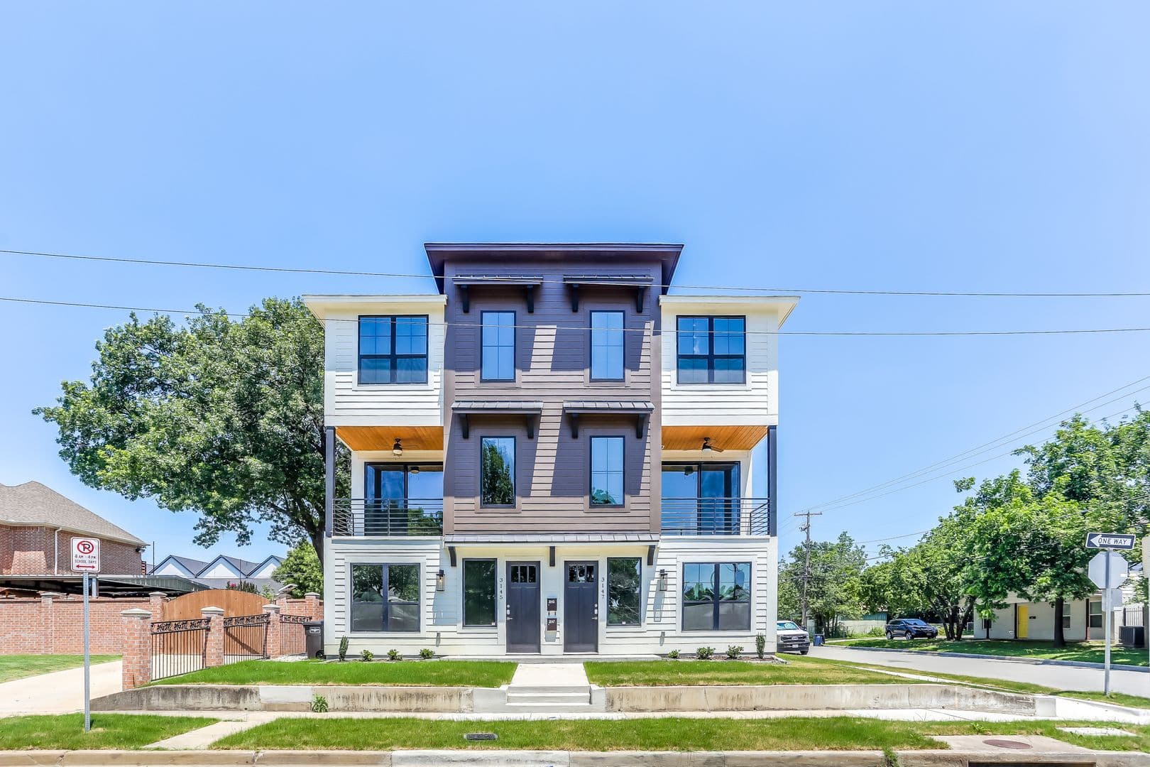 Fort Worth Apartment: 3145 Forest Park Blvd